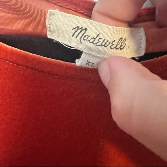 Madewell velvet prettiest orange butterfly open sleeve top. - Picture 5 of 6